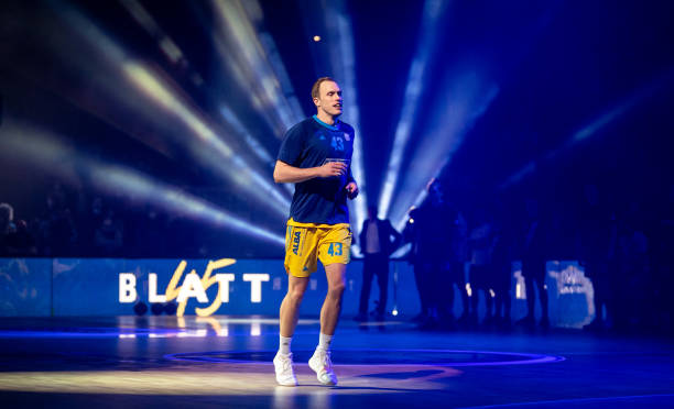 还为他的职 还为他的职