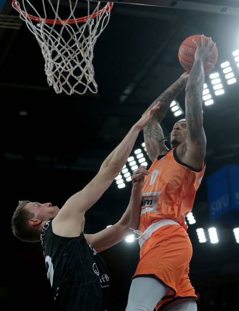 会流言四起 会流言四起