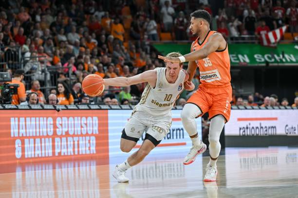 场激动人心 场激动人心